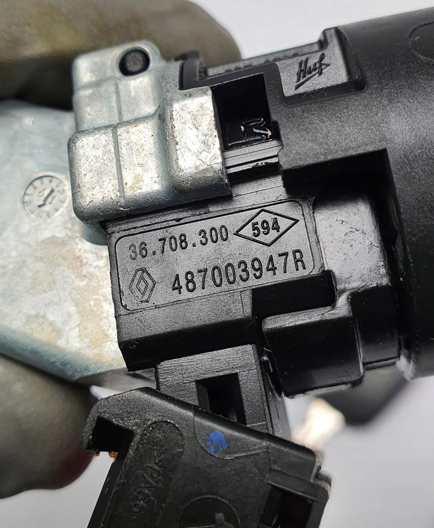 Contacteur à clé Dacia OE 487003947R image 9