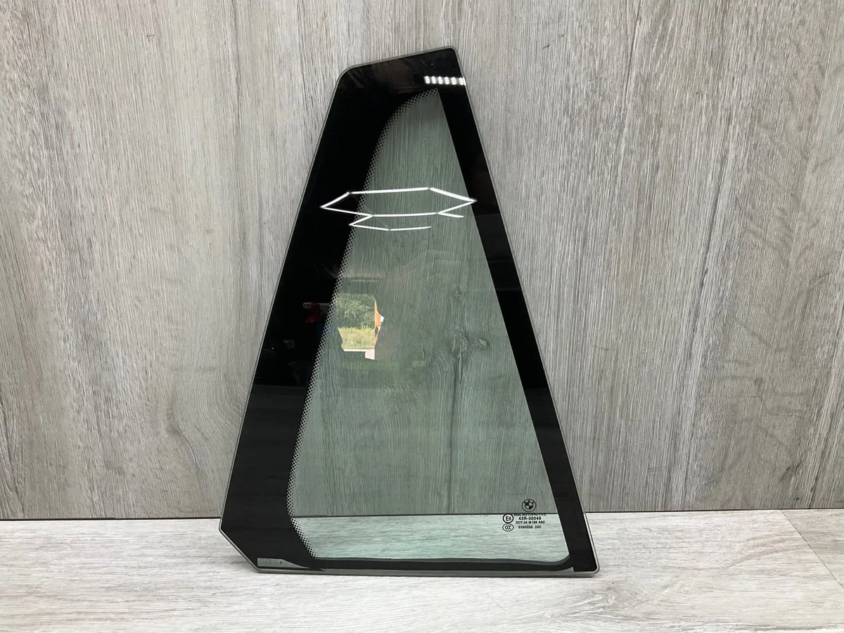 Vitrage arrière droit BMW X1 E84 OEM 2990396