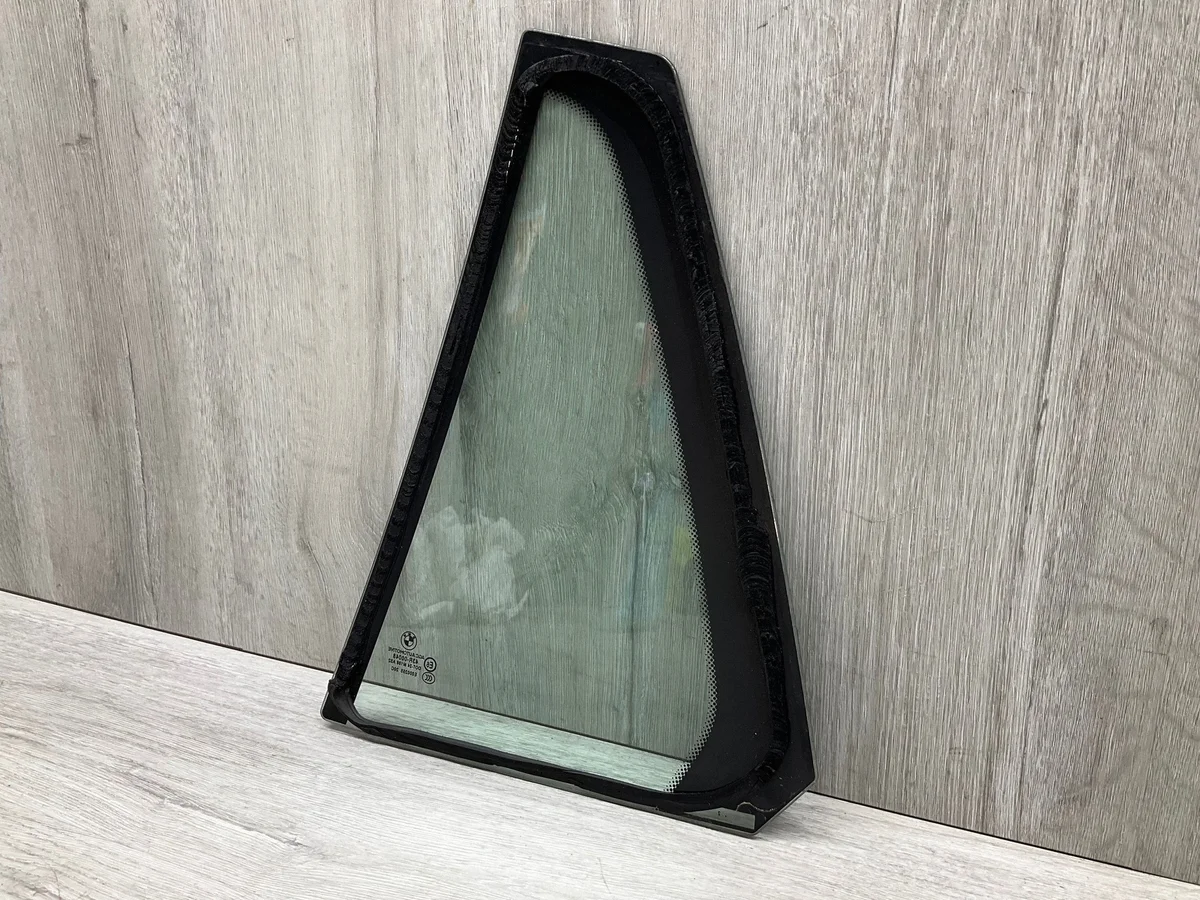 Vitrage arrière droit BMW X1 E84 OEM 2990396 image 6