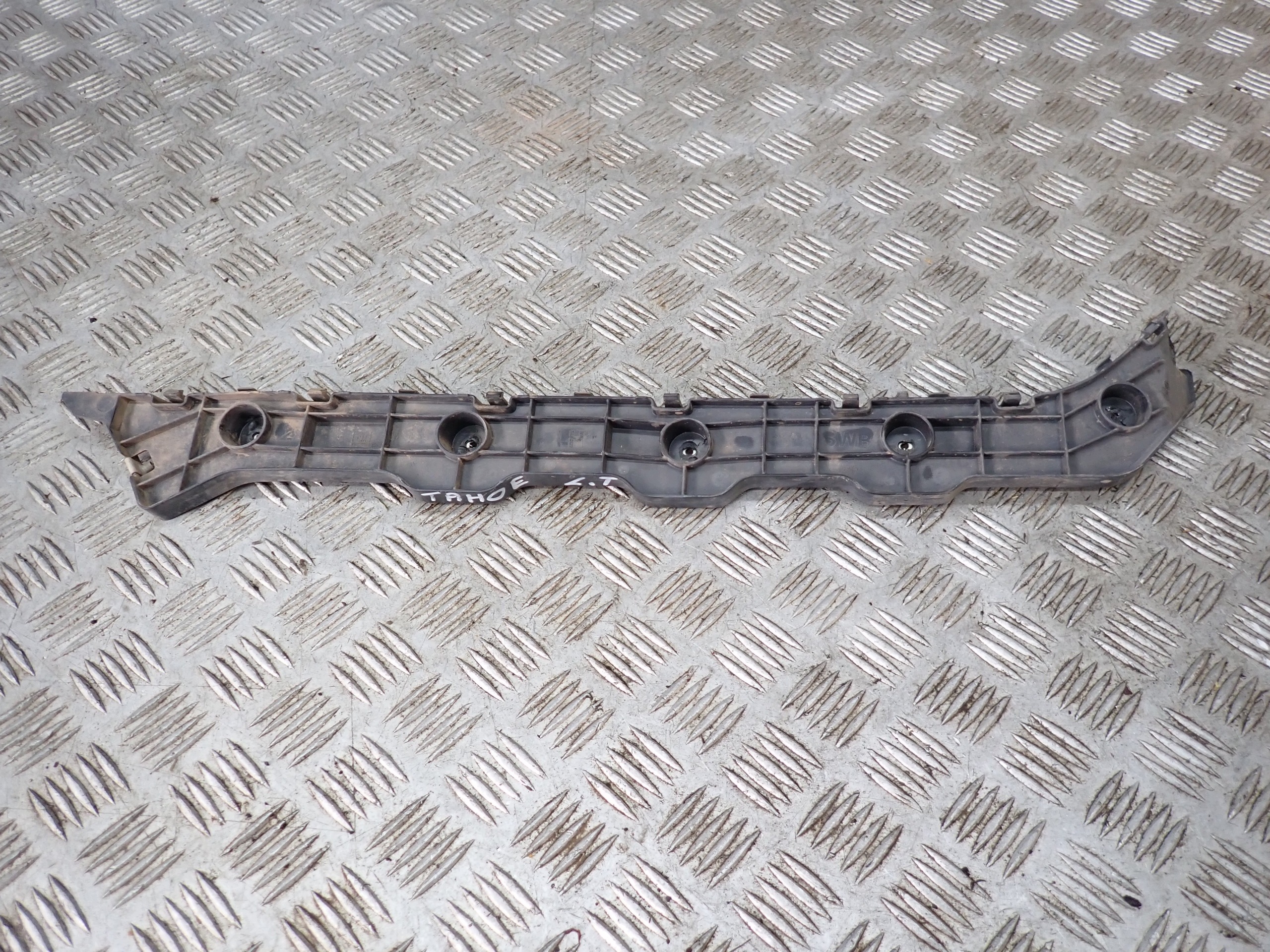 Rear Bumper Bracket Left Chevrolet Tahoe image 2