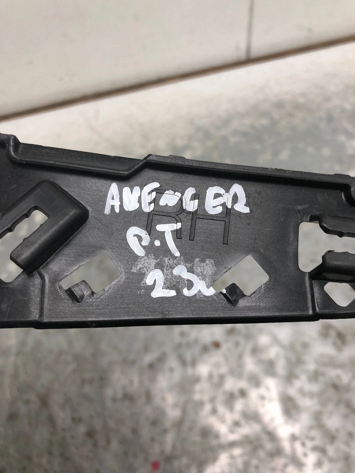 JEEP AVENGER 735732532 Moulure aile image 7