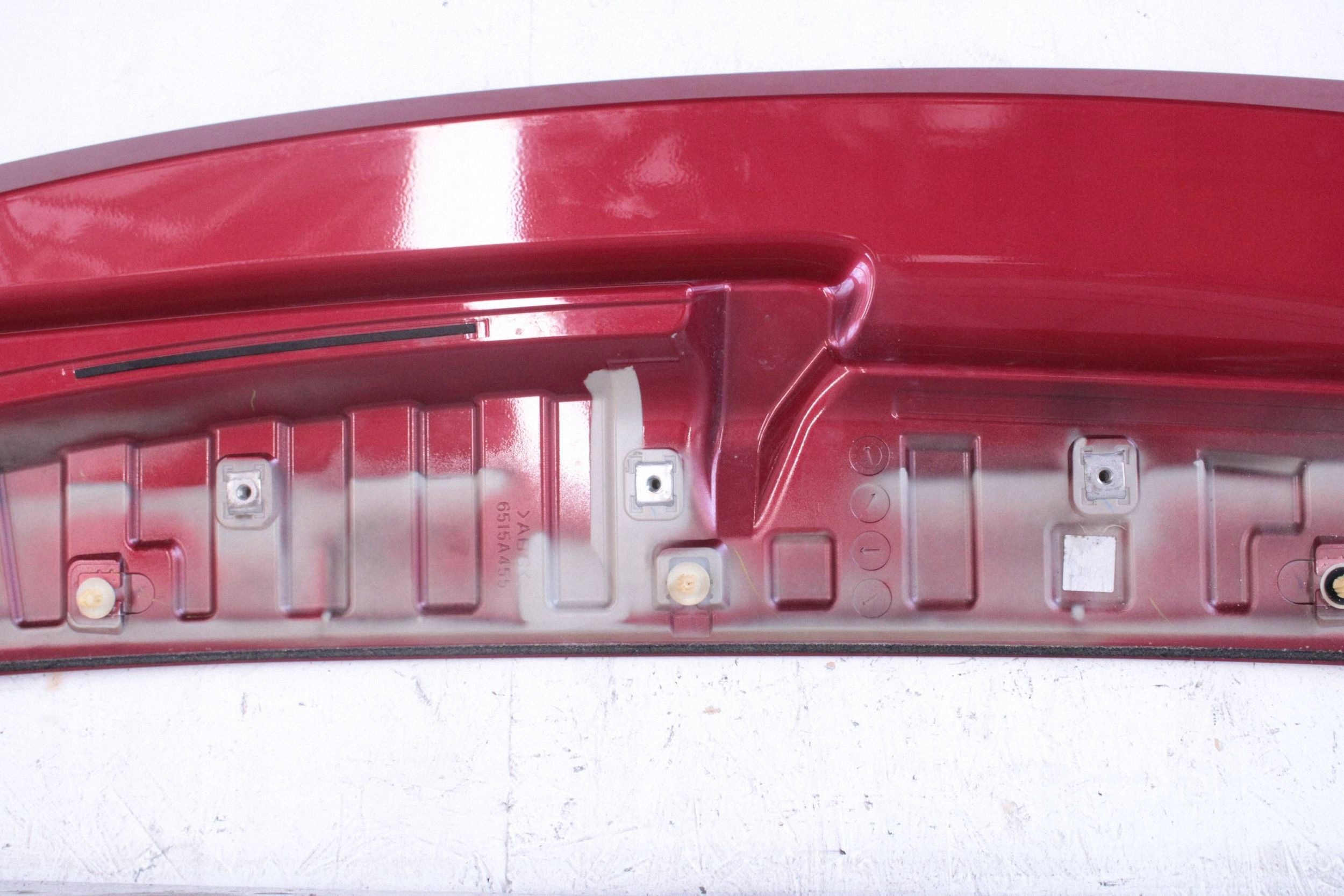 Spoiler Mitsubishi Eclipse Cross Usado OEM image 9