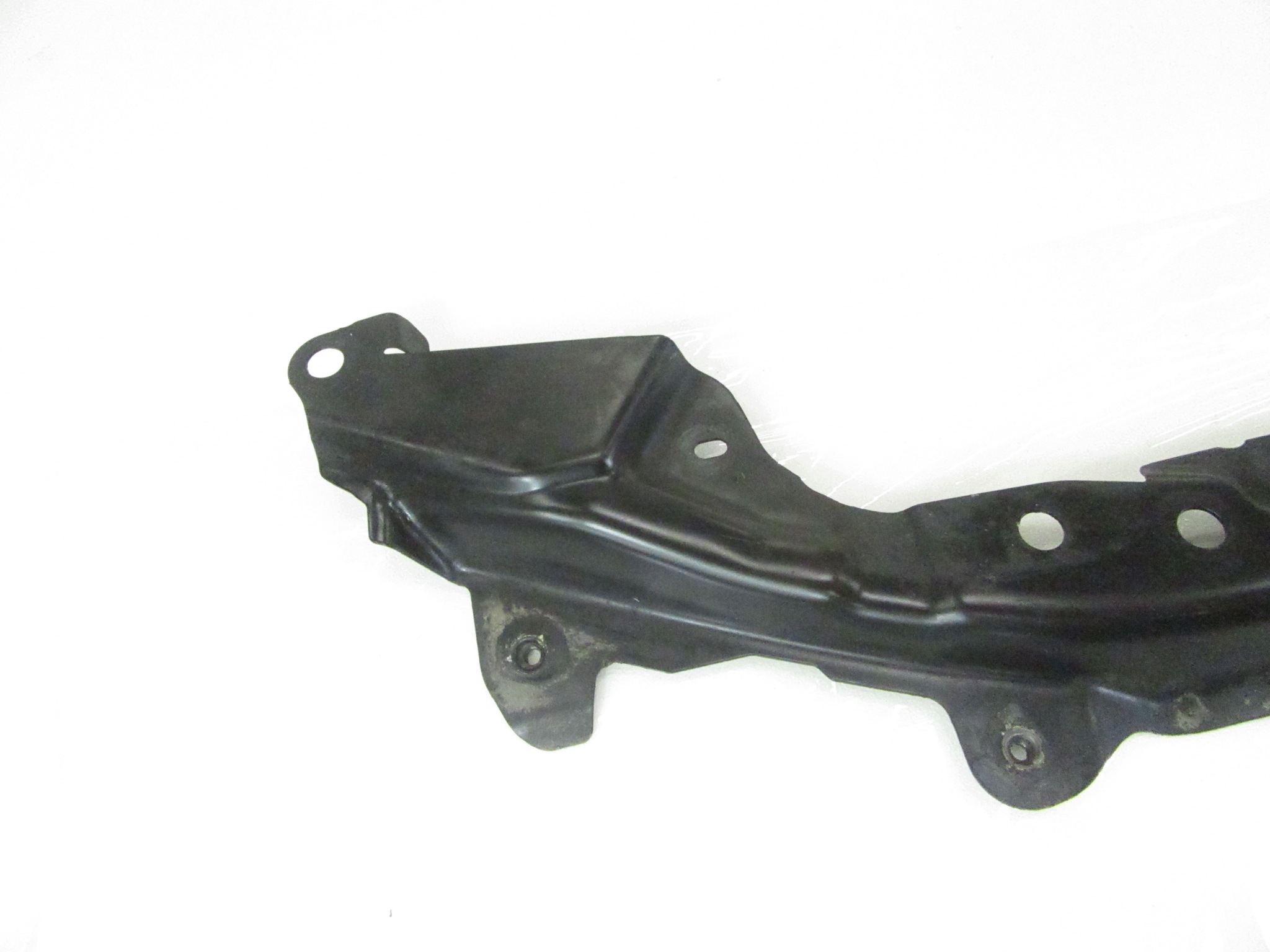 BMW E60 E61 Front Bumper Reinforcement Bracket image 4