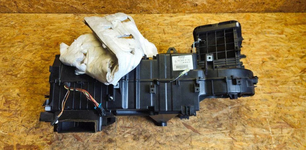Calefactor Mercedes-Benz ML W163 A1638302562 image 6