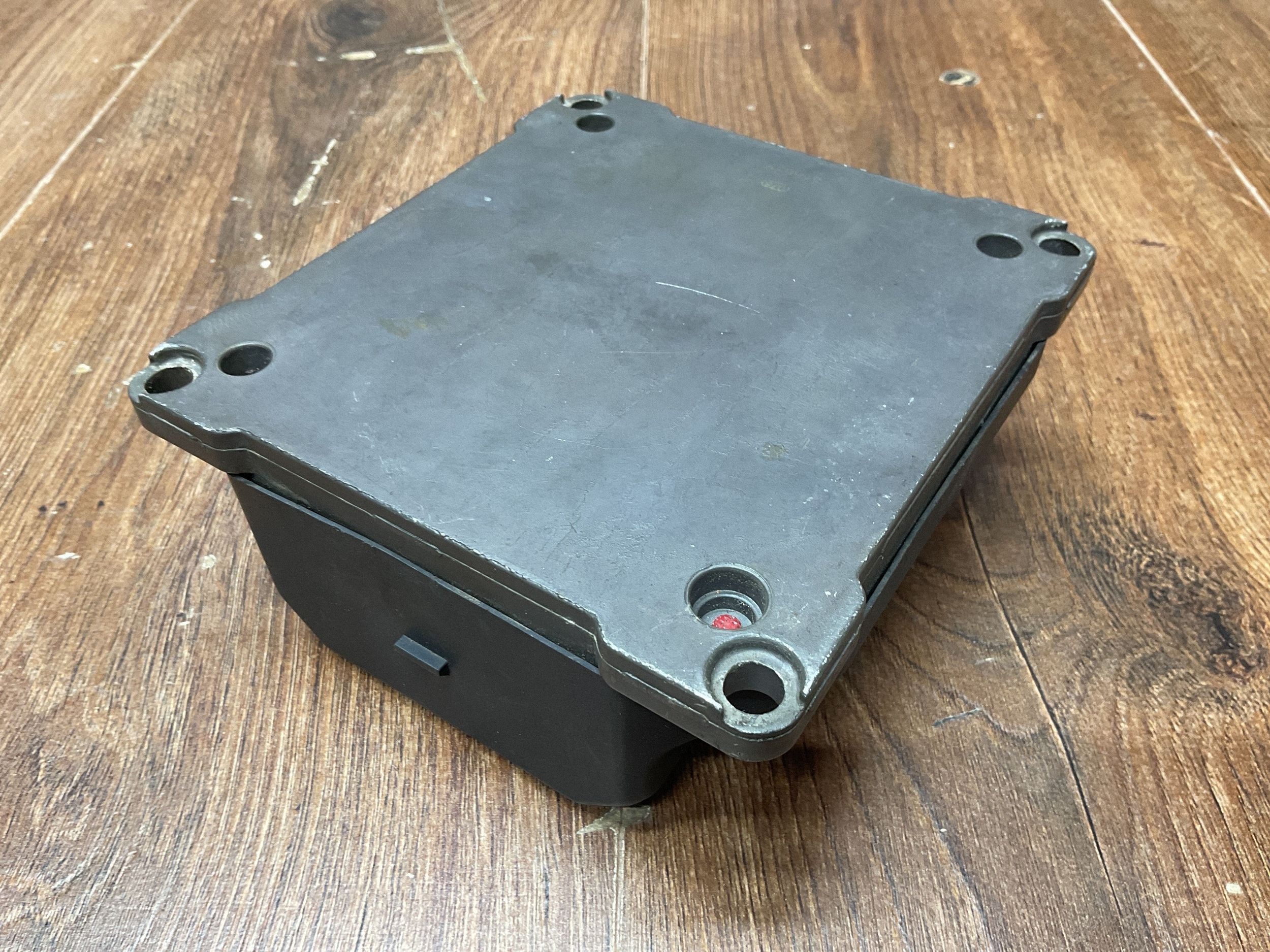 Module d'allumage Mercedes W124 W202 4 cyl. 0185451132 image 8