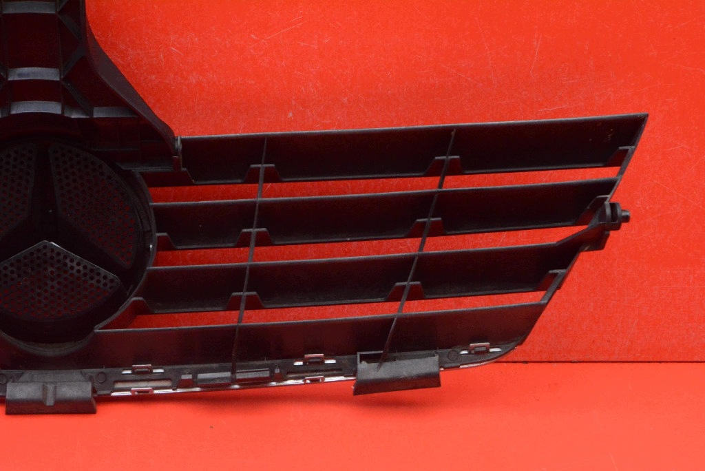 Kühlergrill Silber Mercedes C-Klasse CL203 W203 image 6
