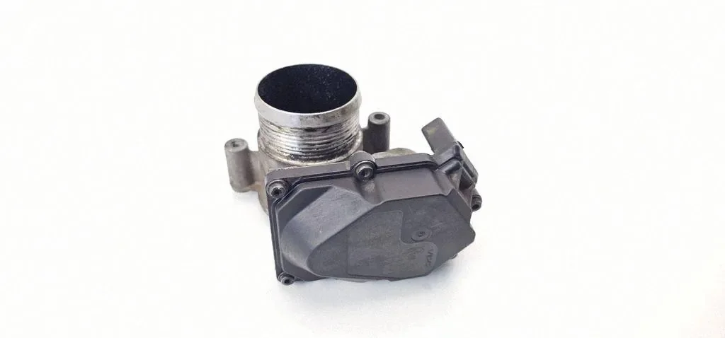 VW Tiguan 2.0L diesel kaasutin A2C53338105 image 5