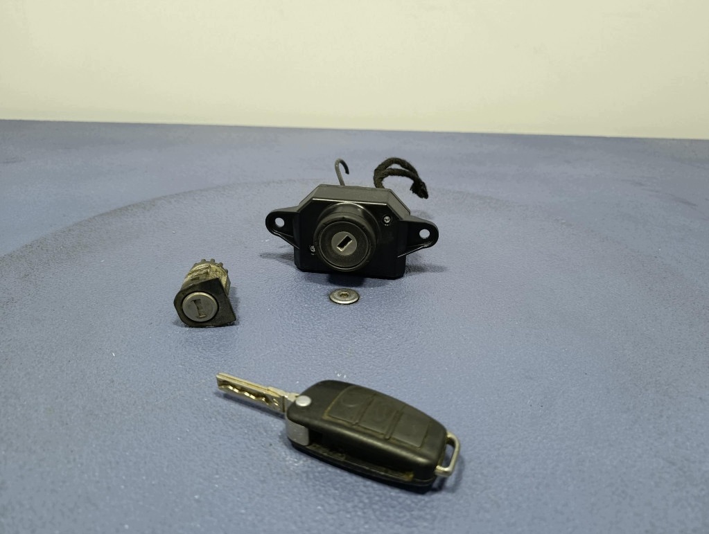 Audi A6 C6 virtalukko 4F0909131D image 2