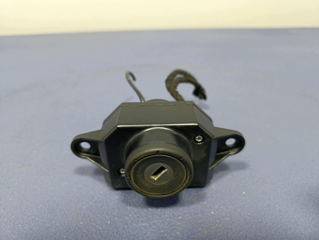 Audi A6 C6 virtalukko 4F0909131D