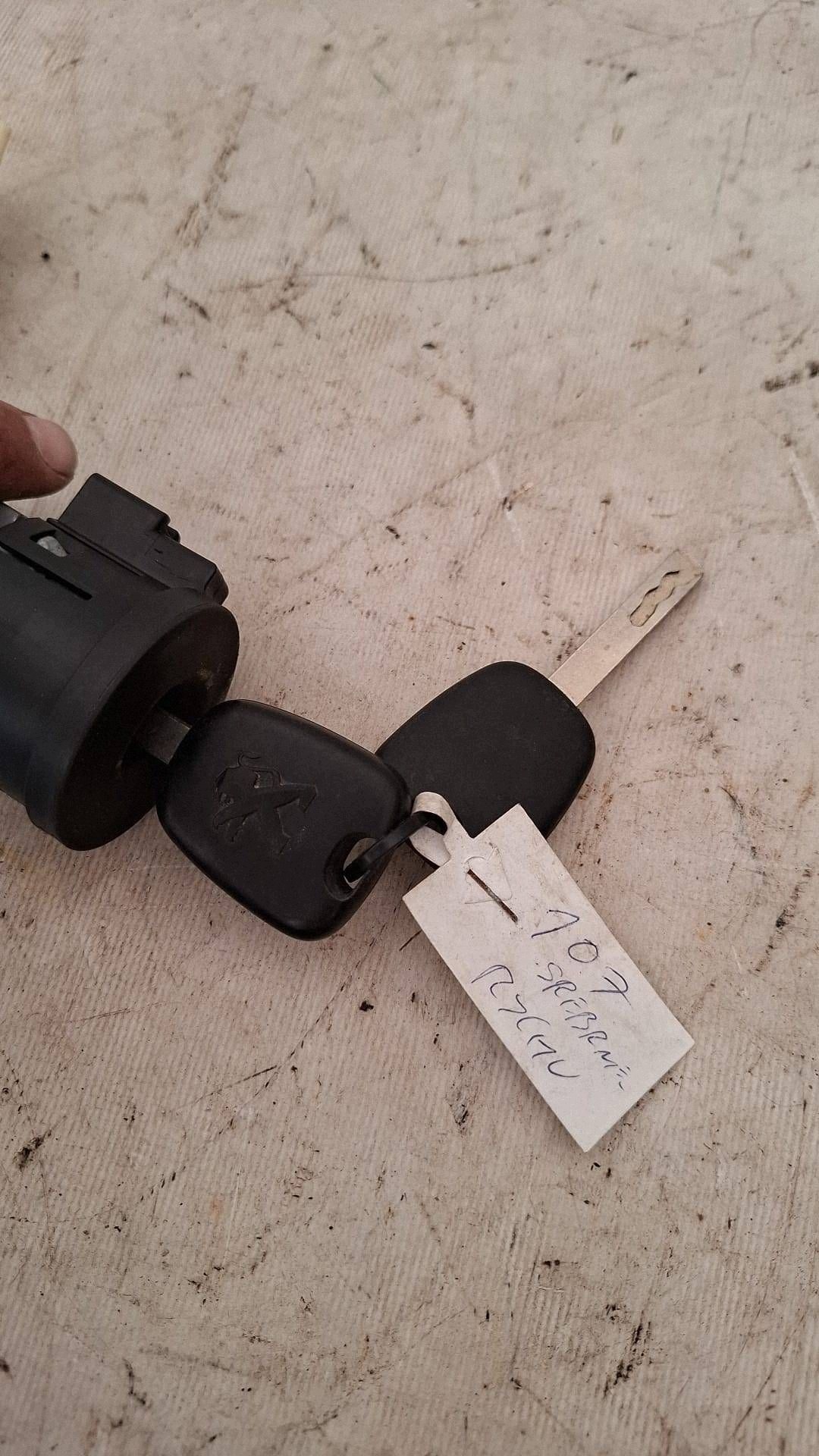 Ignition Switch Peugeot 107 73678312 image 4