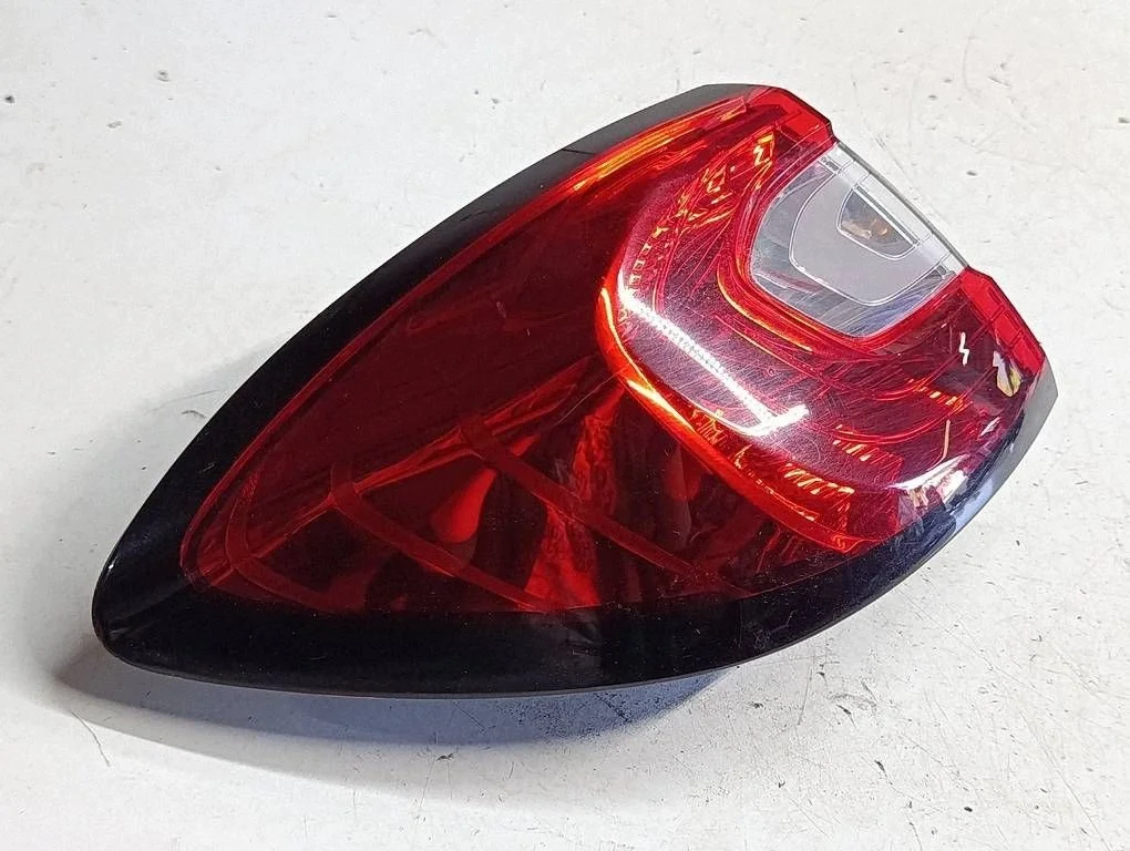 Renault Captur I takavalo vasen 265558548R