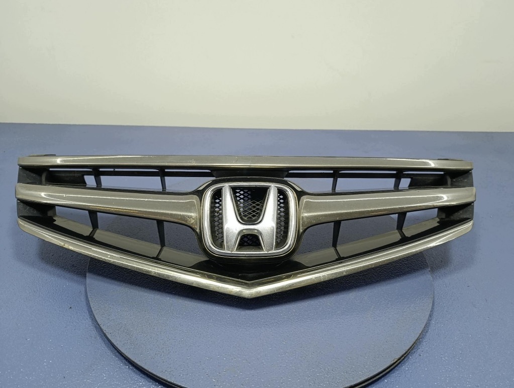 Honda Accord VII 05- etusäleikkö, käytetty image 2