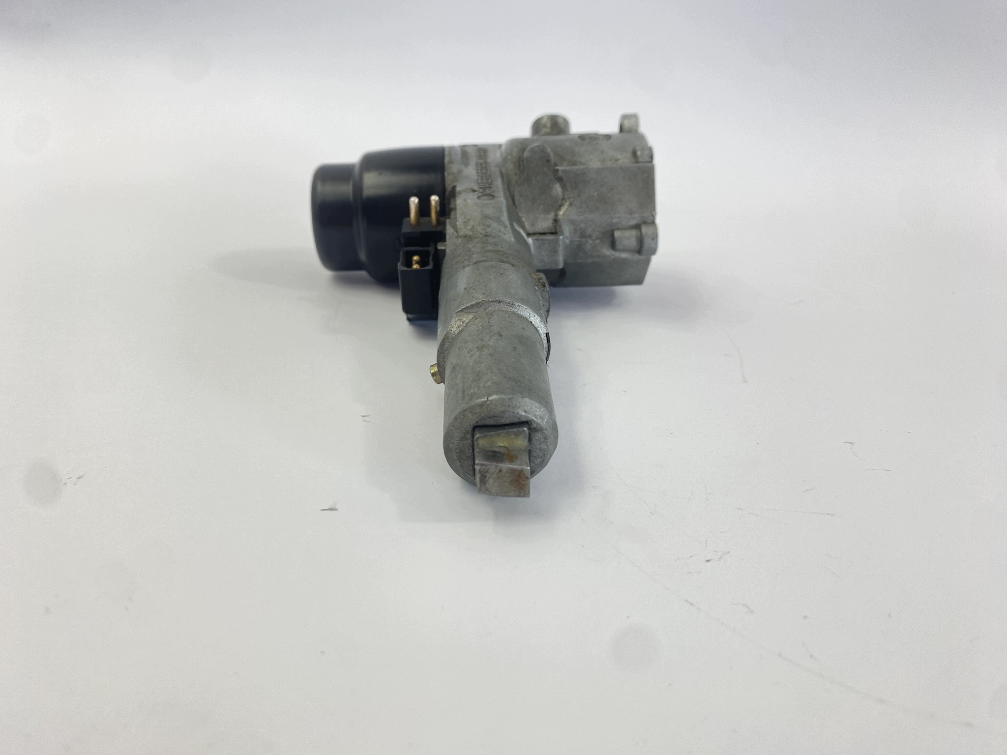 Virtalukon runko Mercedes W124 W201 190