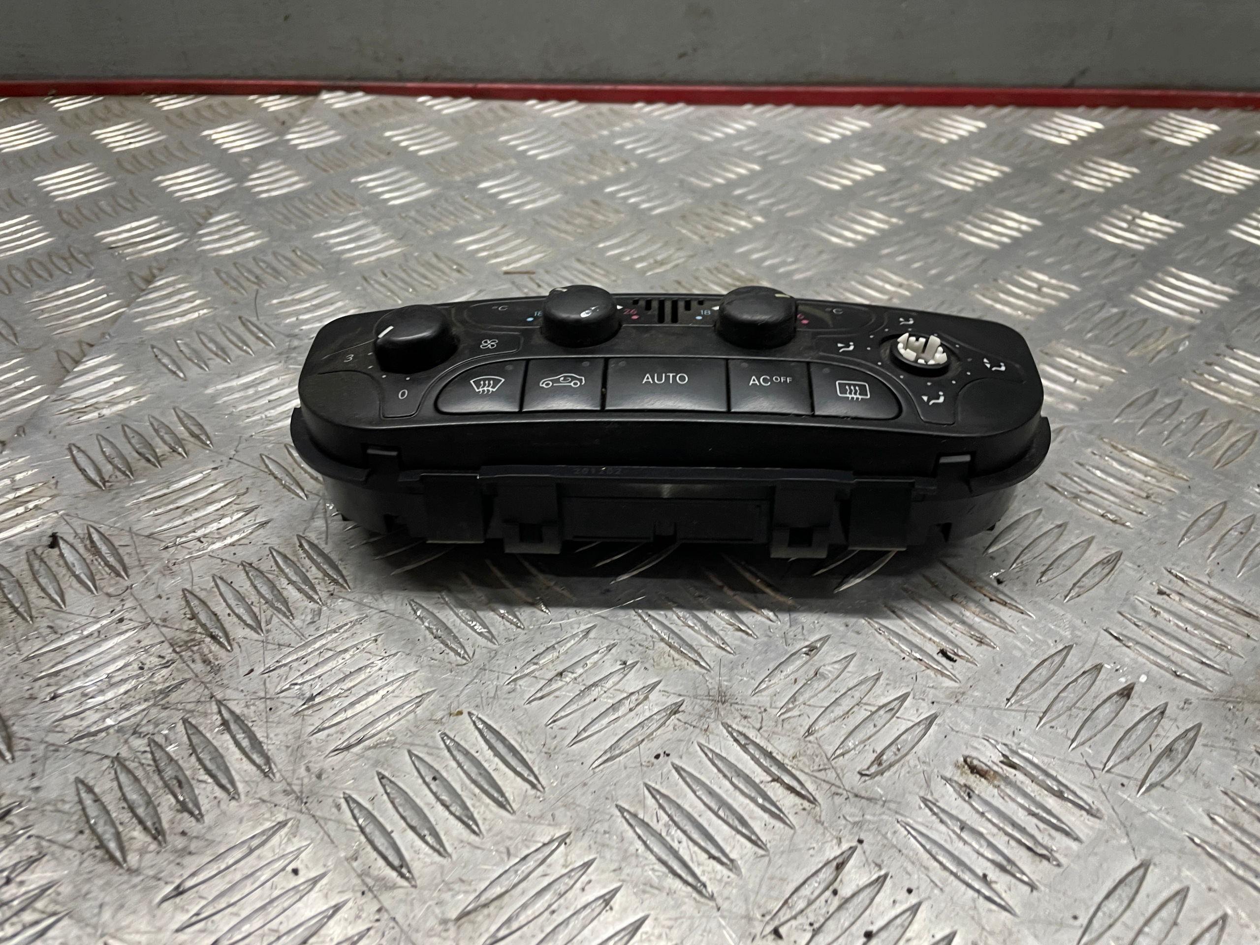 Panel de climatización Mercedes-Benz C W203 00-07