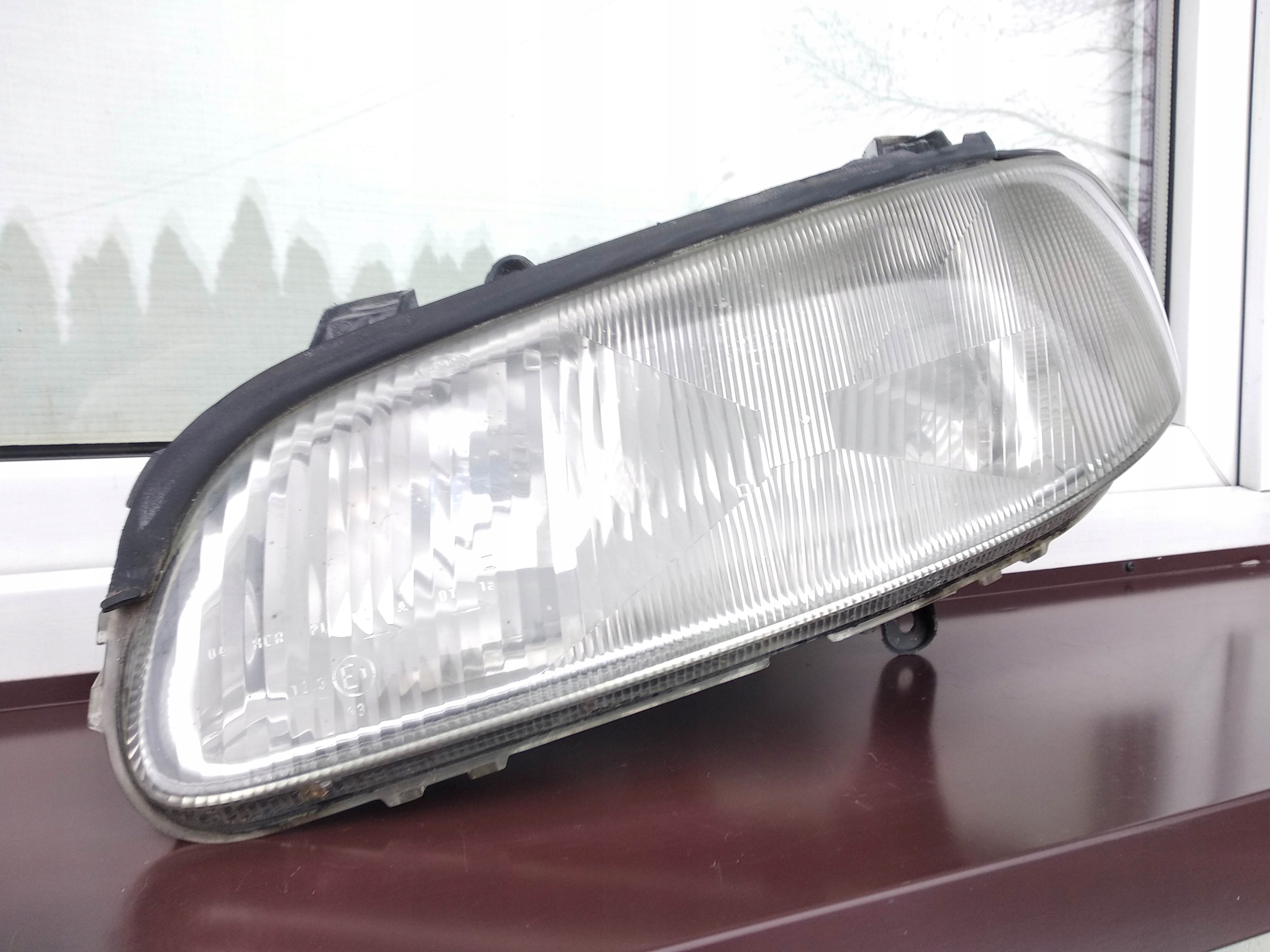 Phare avant gauche Opel Omega B Hella image 4
