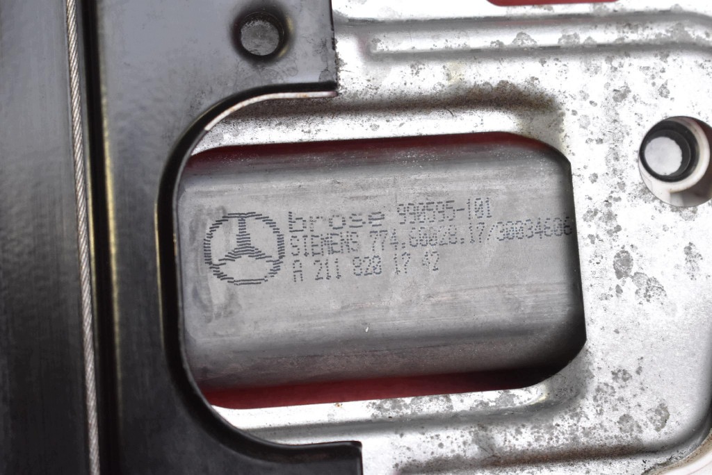 Fensterheber Rechts Vorne Mercedes C-Klasse CL203 W203 image 9