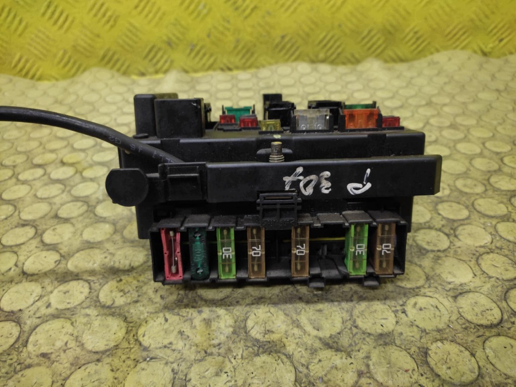 Peugeot 307 BSI Module F-158719-9650663980 image 3