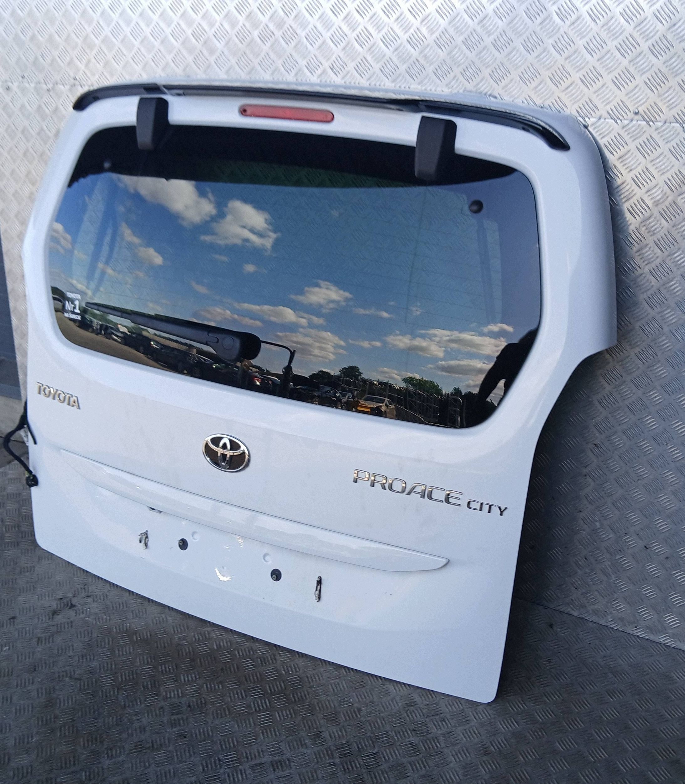 Achterklep Toyota Proace City met Camera image 3