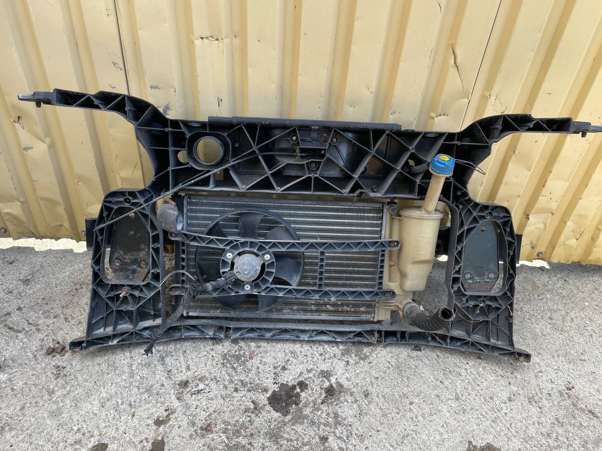 Fiat Panda II Front Radiator Complete Used image 5