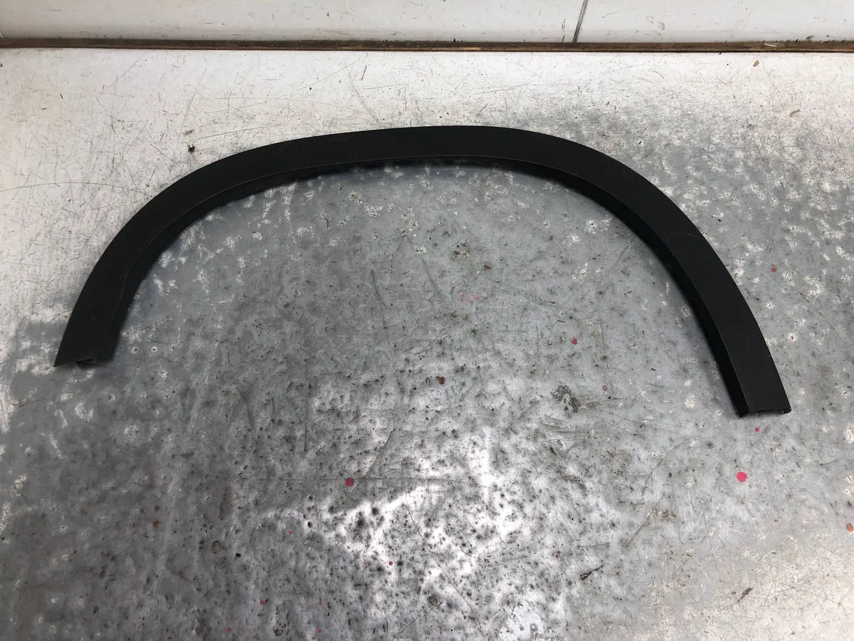 Lijst Bumper Rechts Achter Jeep Avenger