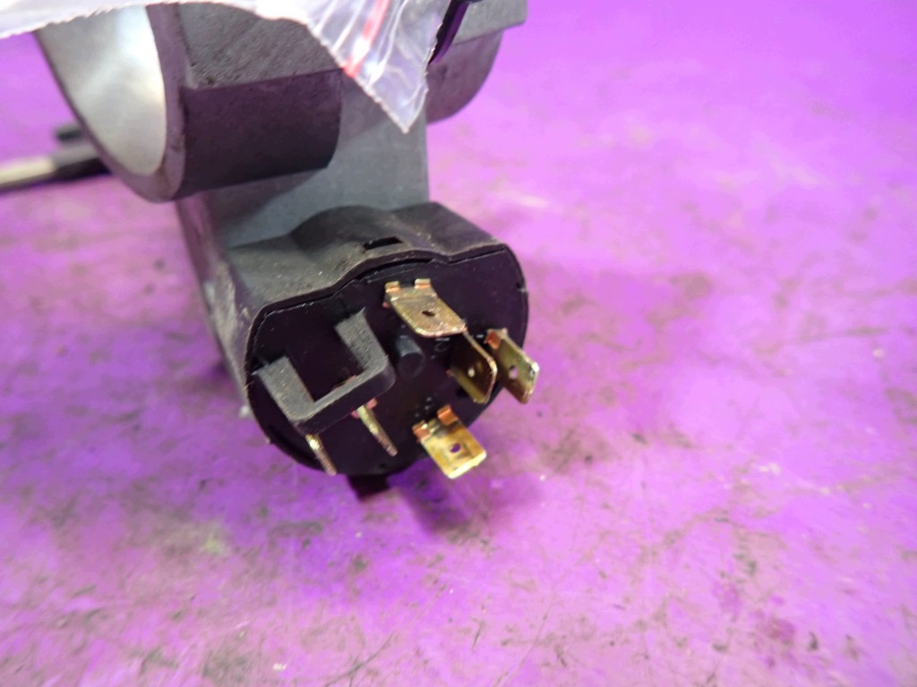 Polonez Caro Ignition Switch Key Z-399660- image 4