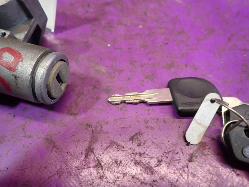 Polonez Caro Ignition Switch Key Z-399660- image 5