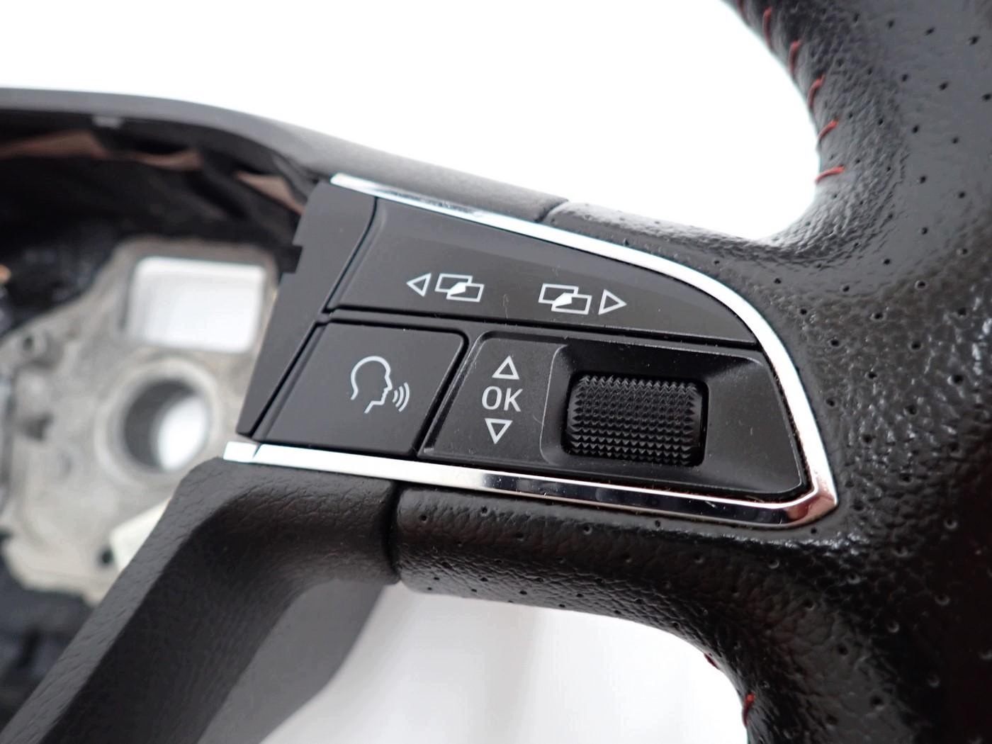 Lenkrad Multifunktion Leder Roter Faden 5F0919719B SEAT Leon III 5F1 15R