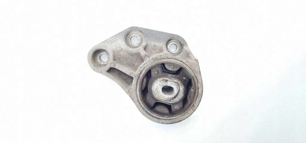 Audi A6 C6 Axle Mount Bracket 8E0599125Q image 2