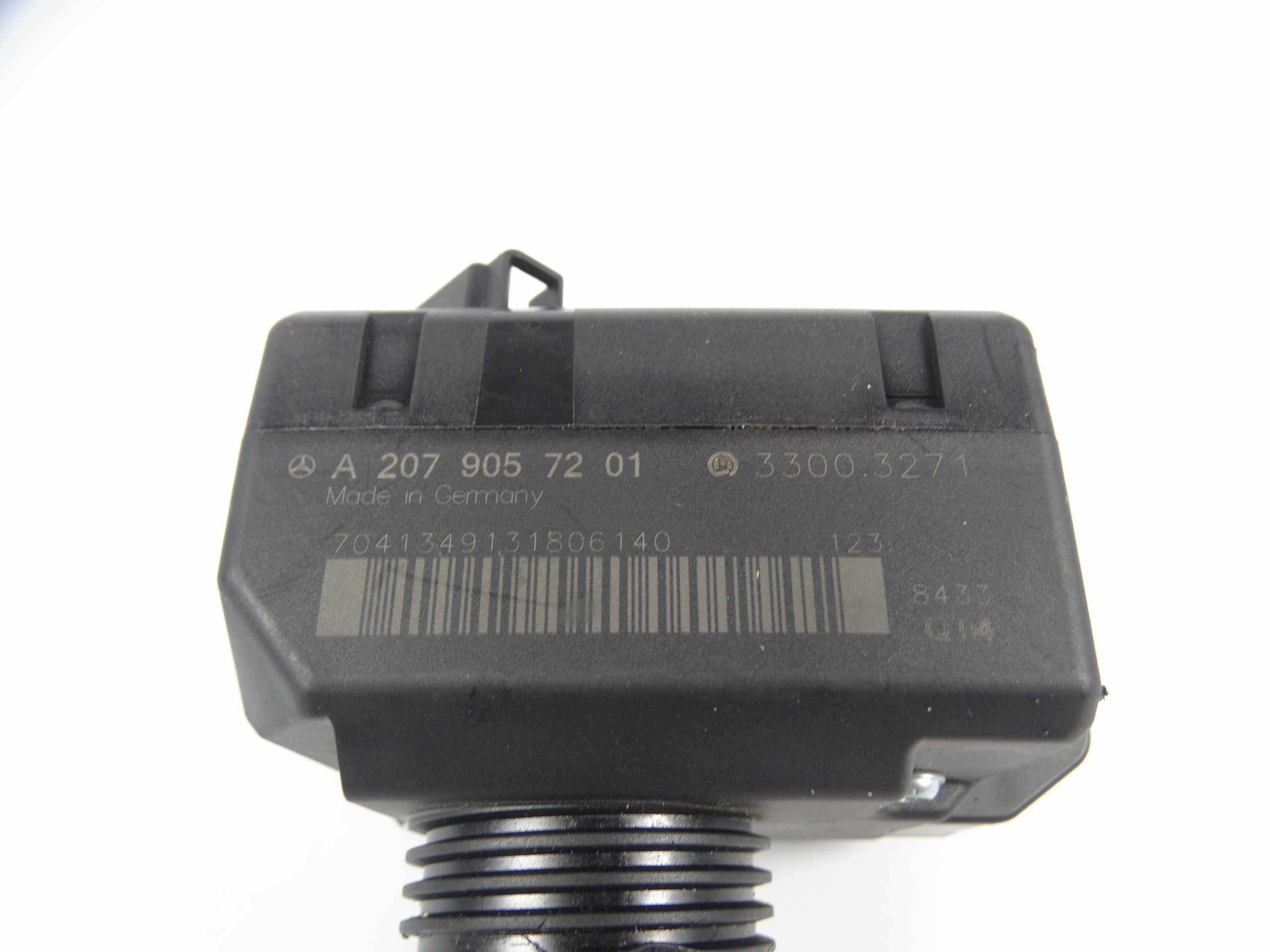 Mercedes W204 virtalukko + avain A2079057201