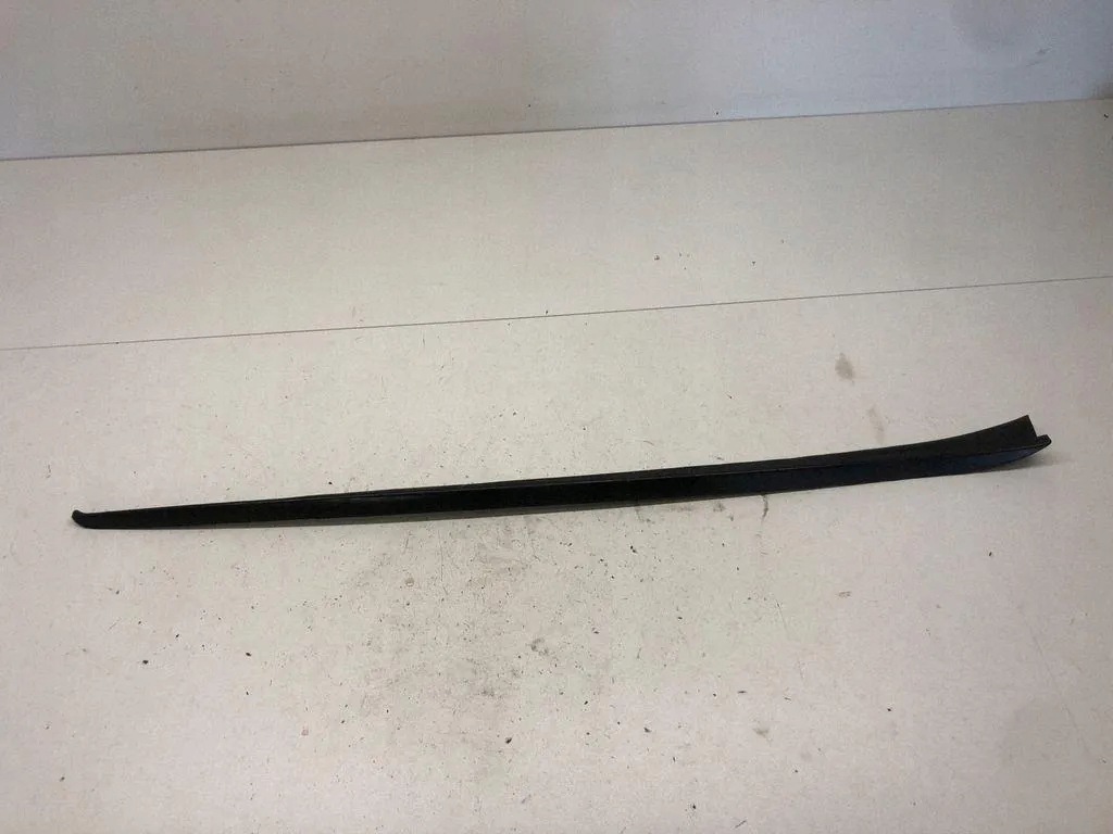 VW Passat B8 Windshield Trim Left 3G0854328 image 2