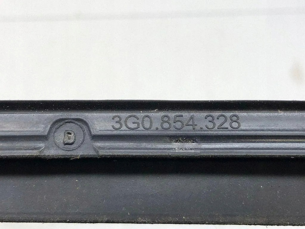 VW Passat B8 Windshield Trim Left 3G0854328 image 3