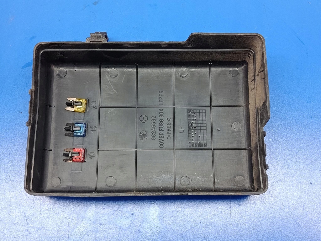 Daewoo Lanos T100 Fuse Box C-508623- image 4