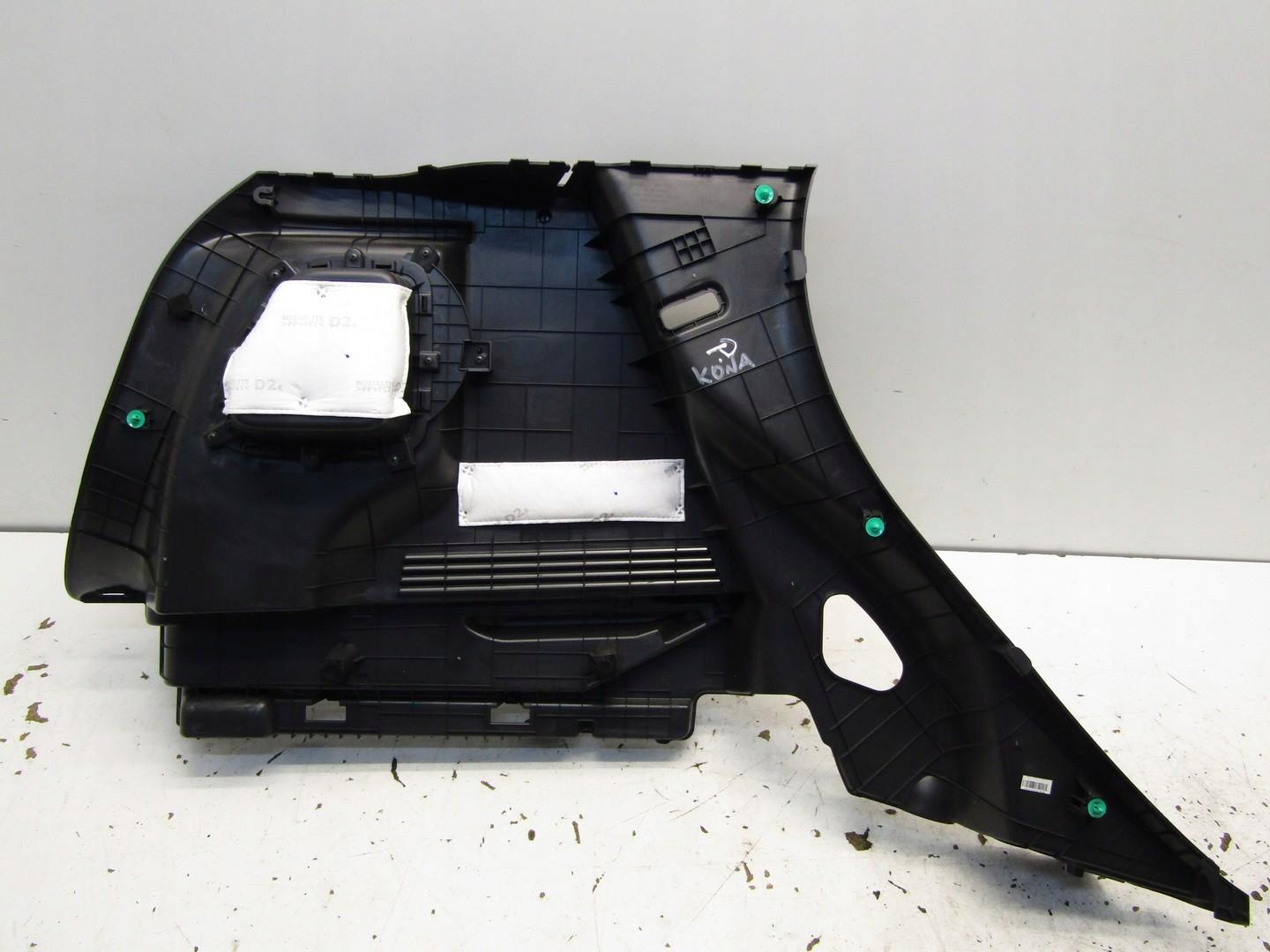 Hyundai Kona Lateral Maletero Derecho Usado image 3
