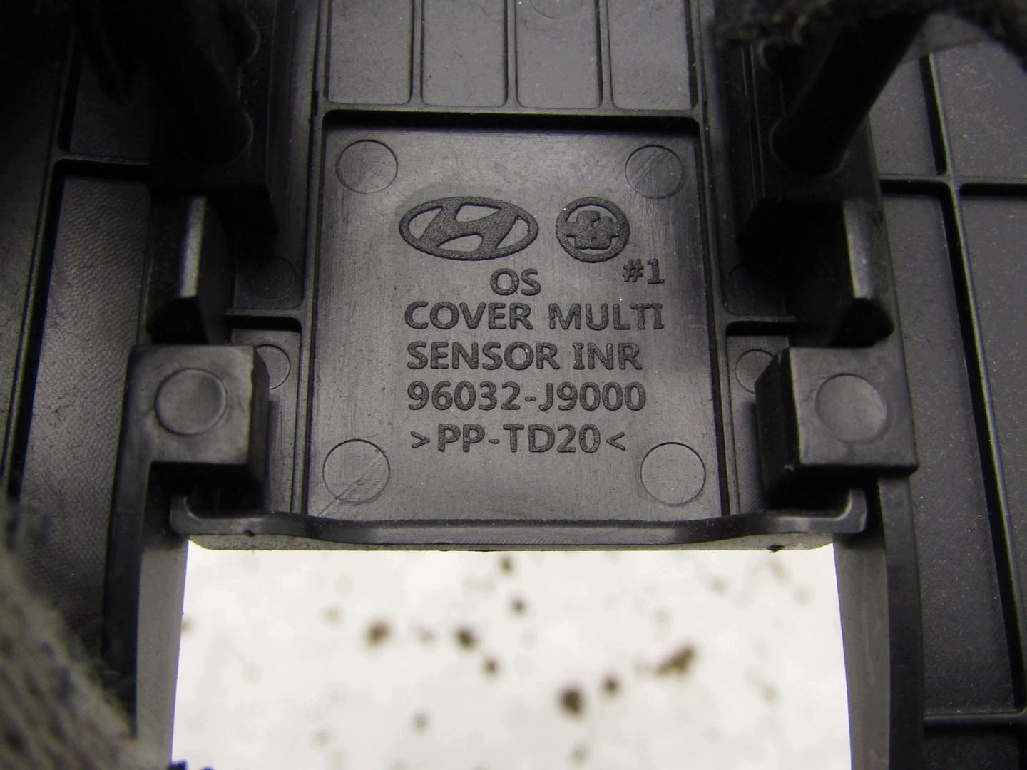 Capa Retrovisor Hyundai Kona 96031-J9900 Usada image 3