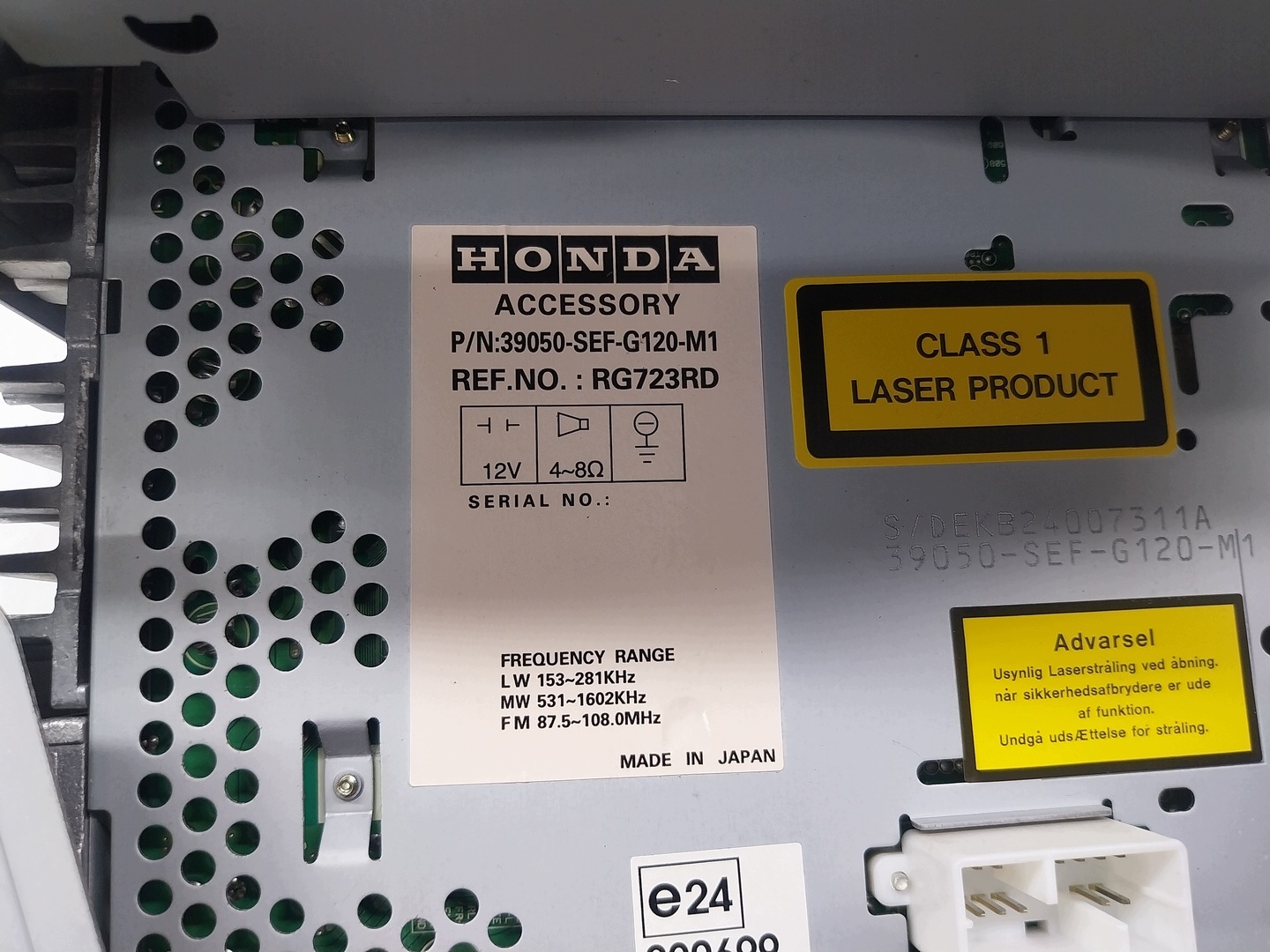 Radio CD Honda Accord VII 2.2 iCTDI Käytetty