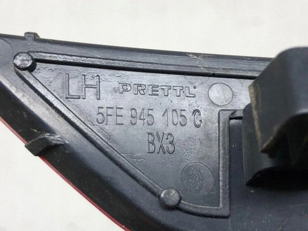 Refletor Traseiro Esquerdo SEAT Leon IV 5FE945105C image 3