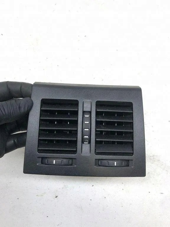 SKODA OCTAVIA II Combi 1Z0819203 Grade de Ventilação image 2