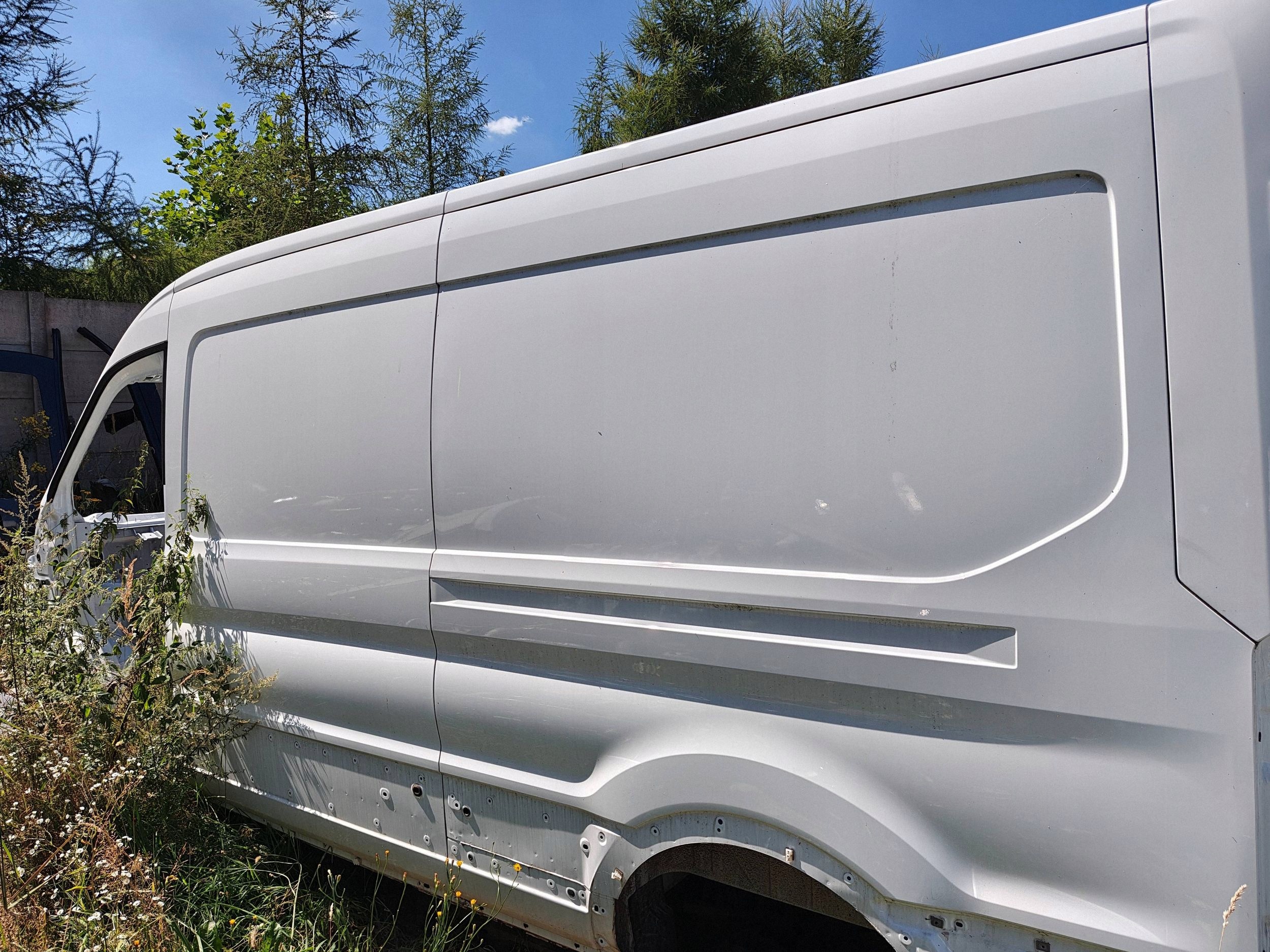 Ford Transit 2024 Oikea takahelma image 6