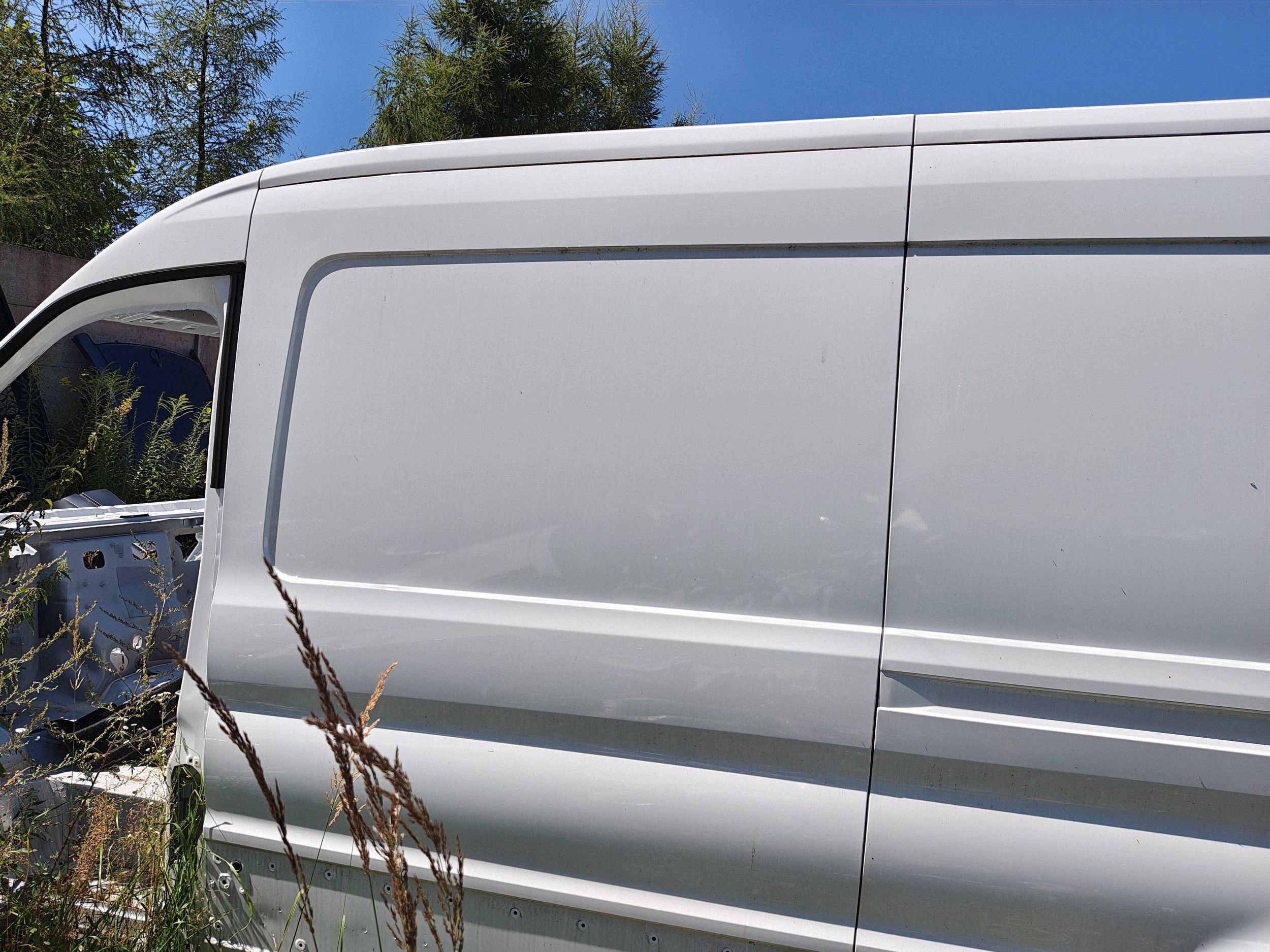 Ford Transit 2024 Oikea takahelma image 8