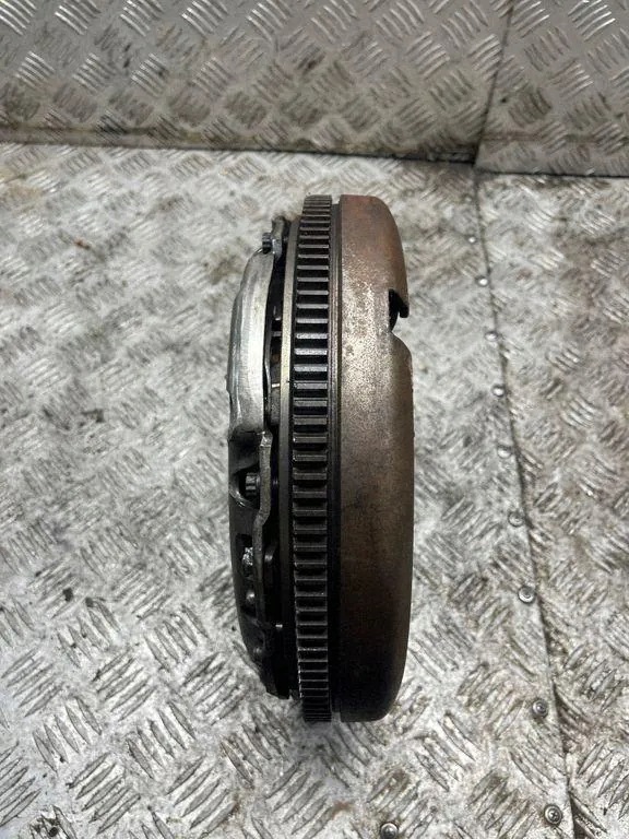 Kaksoismassapyörä Sachs VW Golf V 1.9 TDI