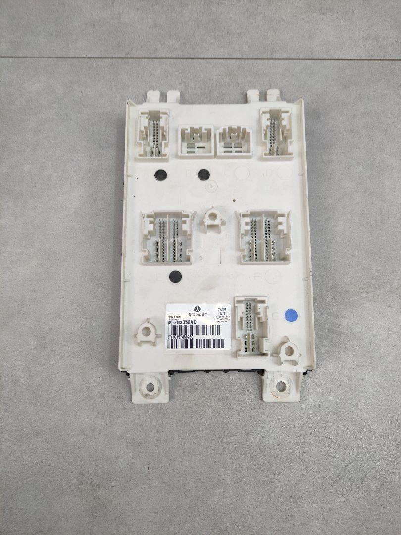 Module Confort Jeep Grand Cherokee WK2 3.0 CRD image 2