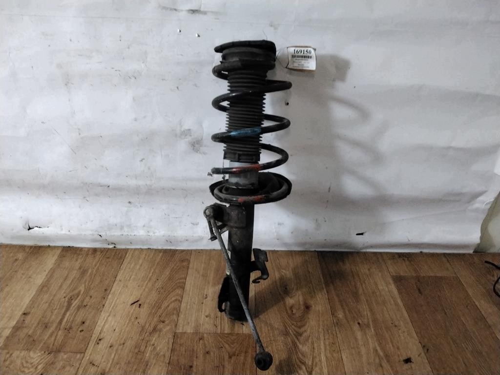 Volvo S40 V50 McPherson Strut Left Used OEM F-169150-