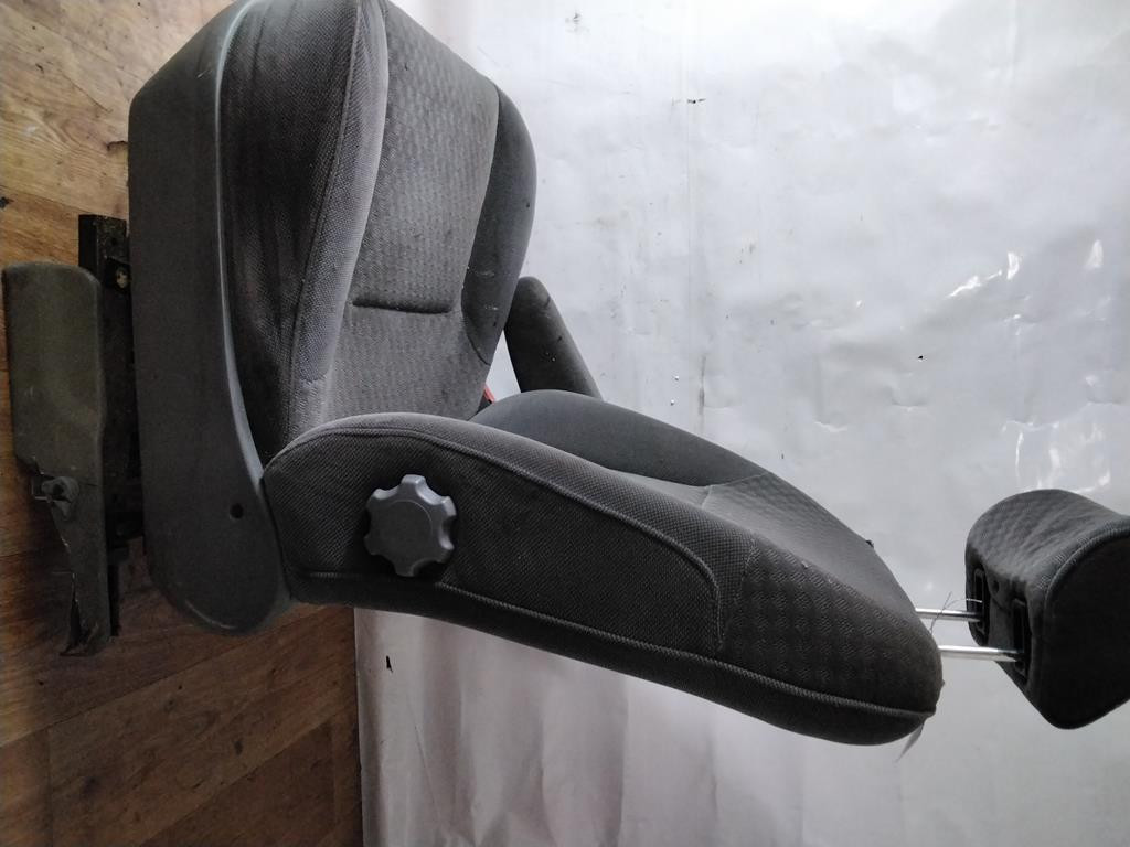 Lancia Zeta 806 Sitz Fahrer Drehbar OEM F-169151 image 2