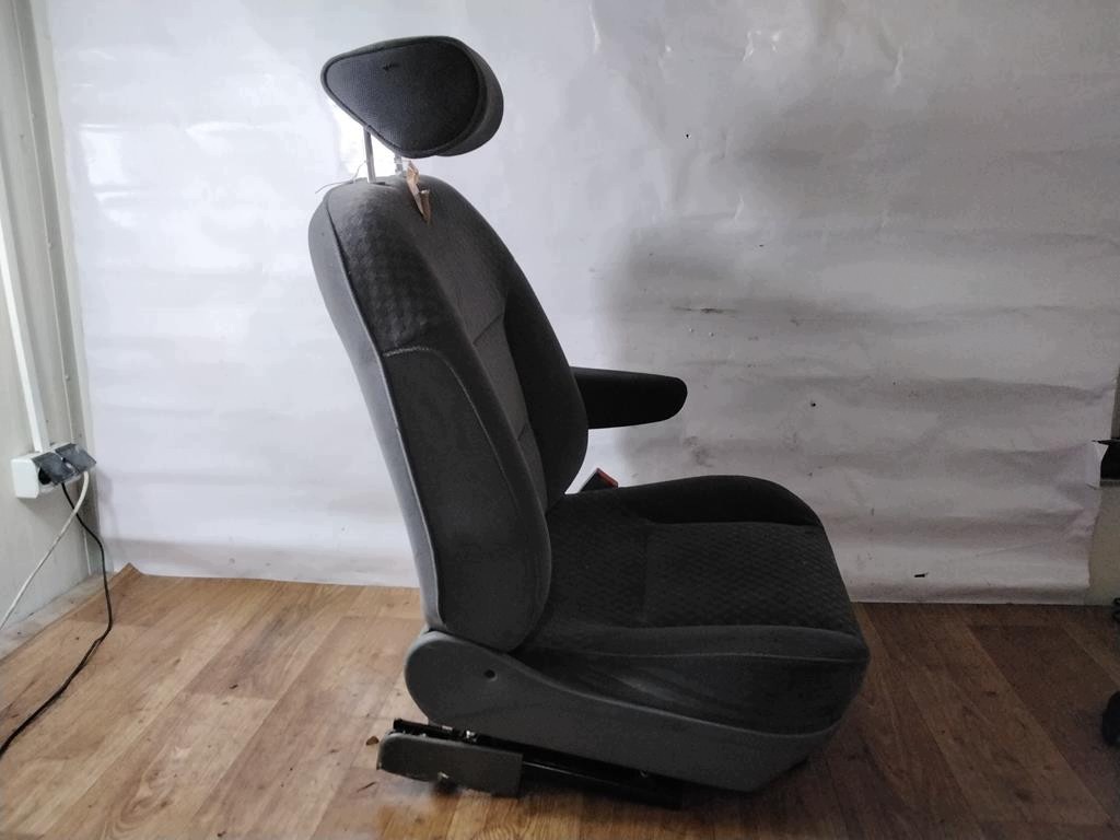 Asiento pasajero giratorio Lancia Zeta 806