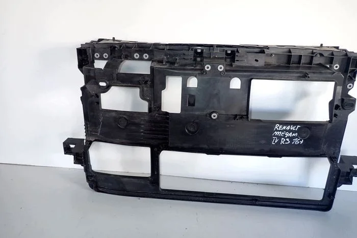 Etupaneeli Renault Megane IV RS 16- 625007215R
