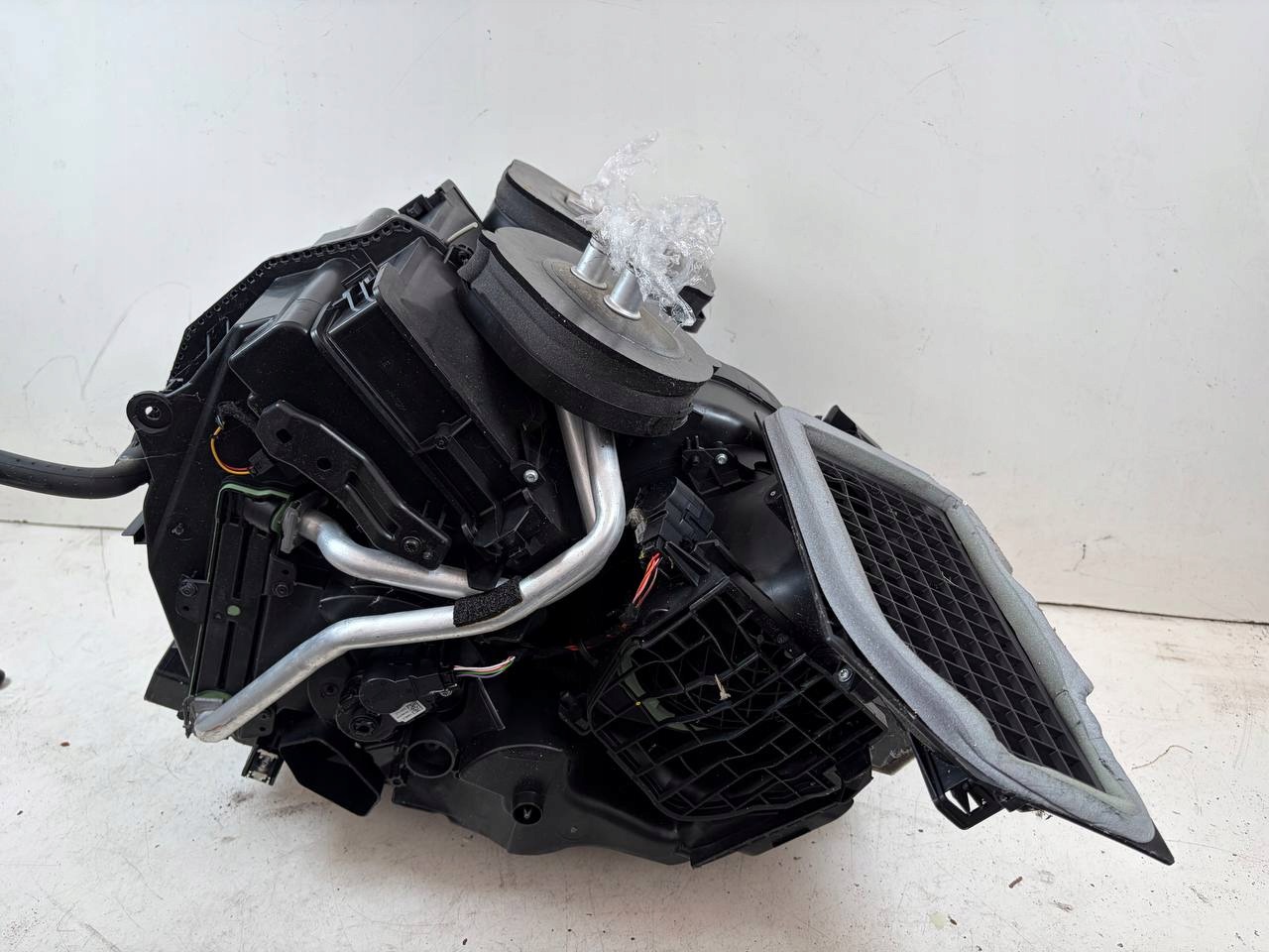 Radiateur RENAULT SCENIC IV 272709700R image 2