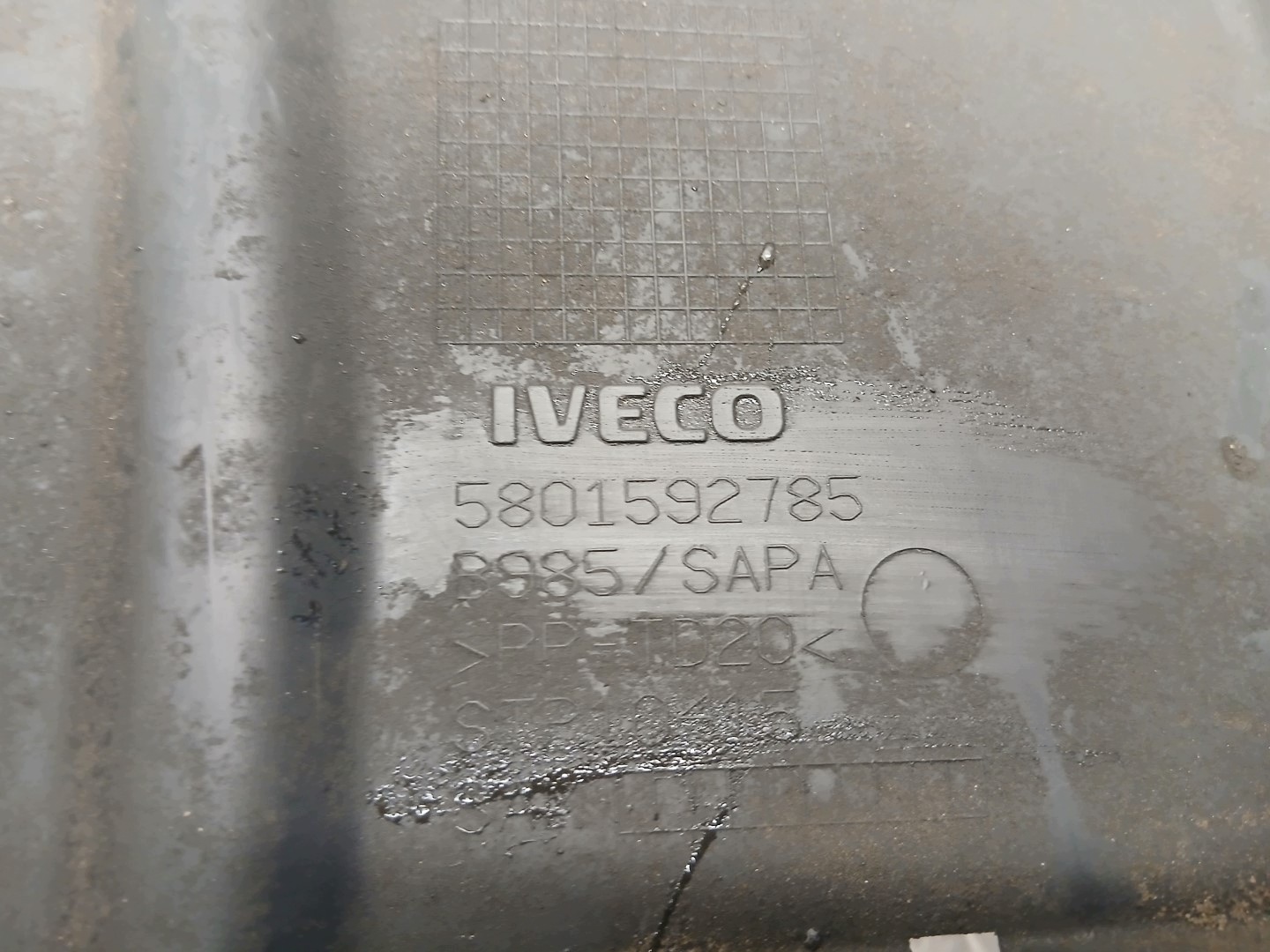 IVECO DAILY VI Engine Undertray 5801592785 image 3