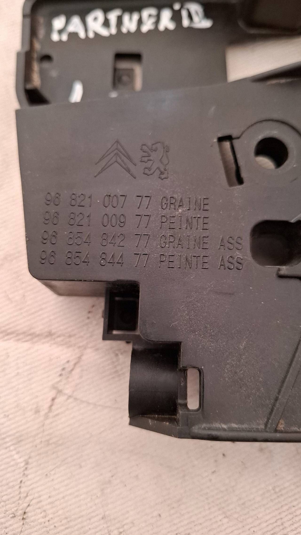 Schuifdeurhandgreep Peugeot OE 9682100777 image 3