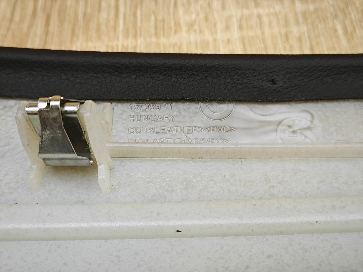 Cache montant B gauche BMW 8 G16 5A0DB53 image 10
