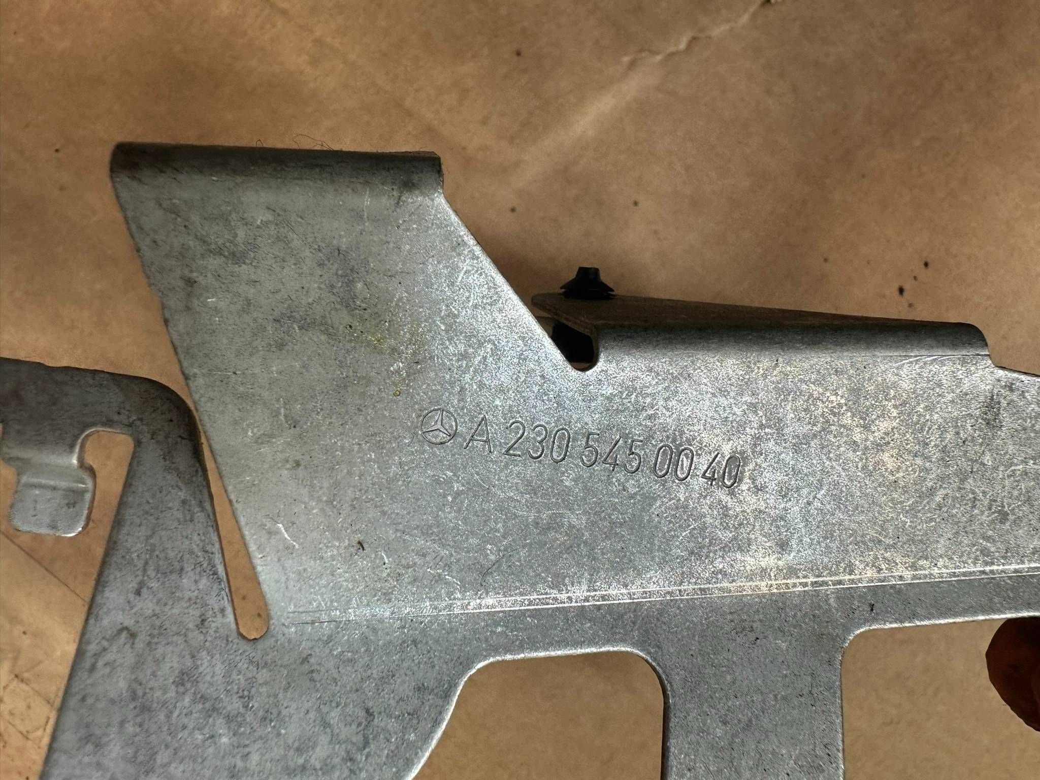 Engine Computer Mount Mercedes SL R230 A2305450040 image 5